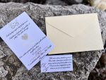 Svadobné oznámenie s metalickou zlatou a čiernym textom 96