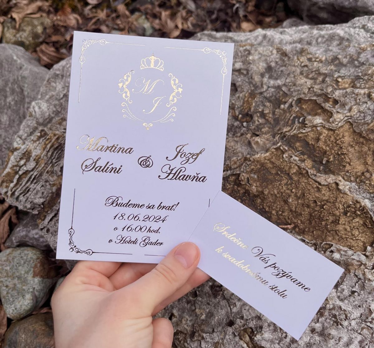 Svadobné oznámenie so zlatou metalickou tlačou a detailmi 95