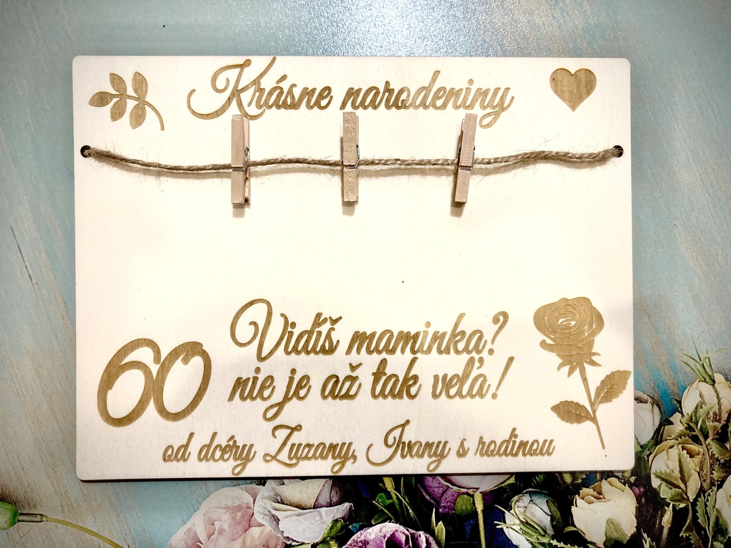 Drevená tabuľka na peniaze k jubileu pre maminku 32