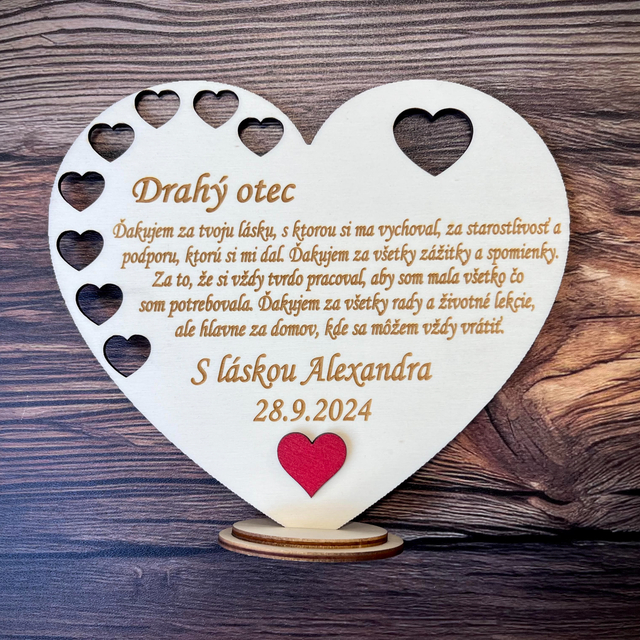 Drevené poďakovanie s výrezmi srdiečok pre otca 183